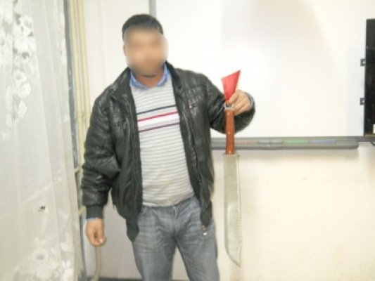 Constănţean prins la Negru Vodă cu o sabie cumpărată din Bulgaria
